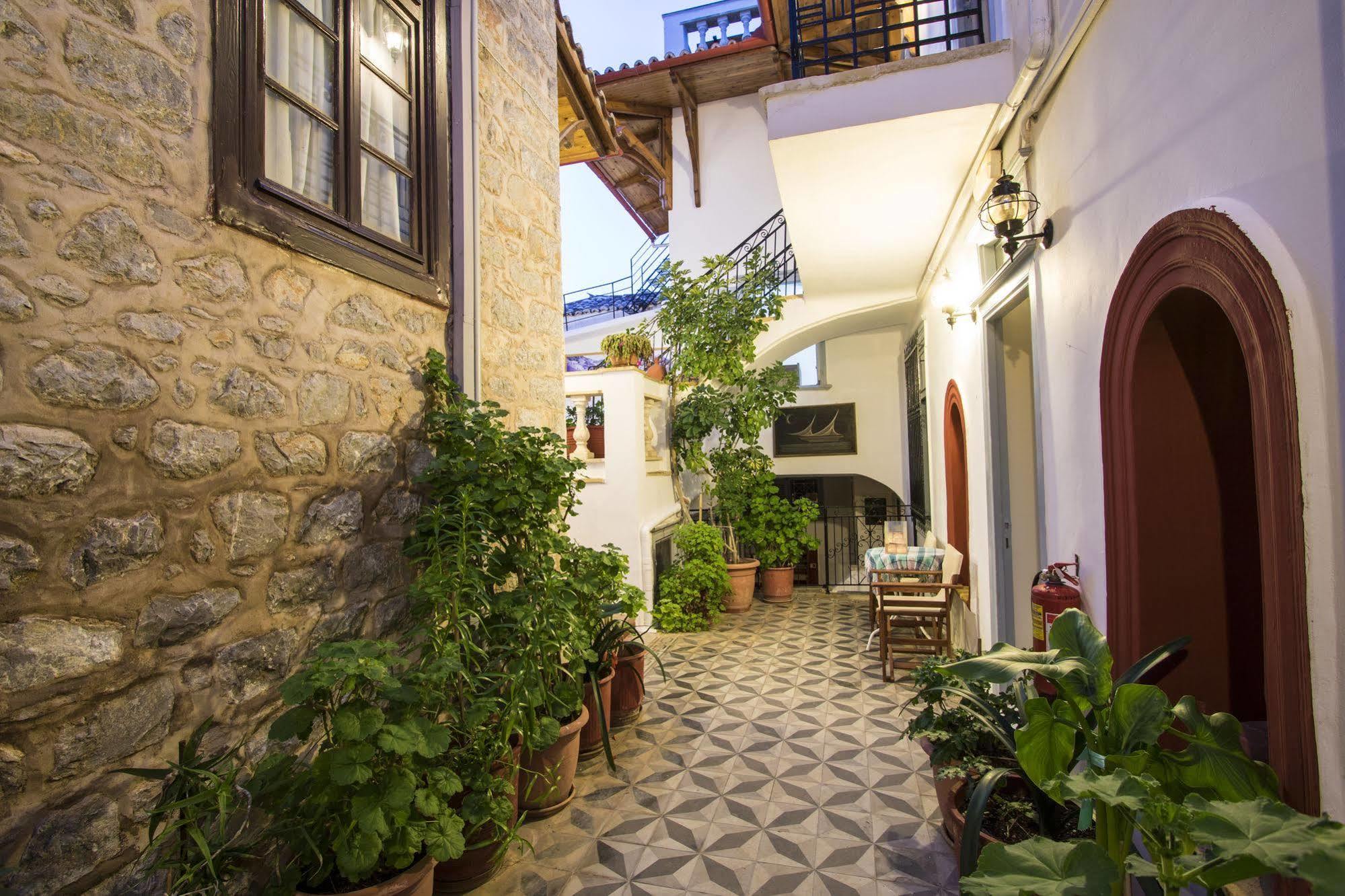 Achilleas Pension Hydra  Esterno foto