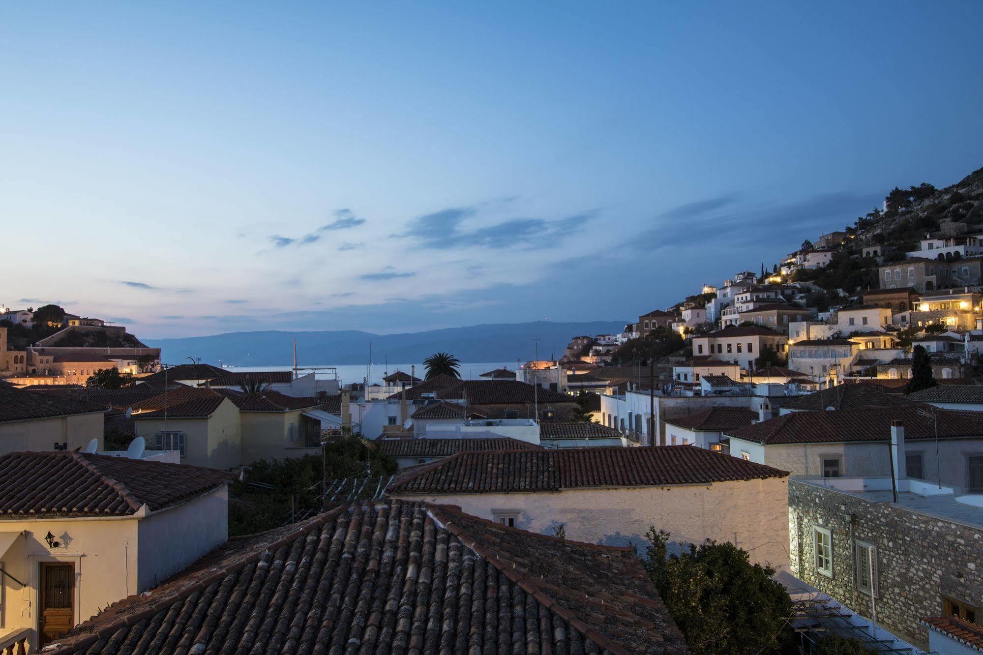 Achilleas Pension Hydra  Esterno foto